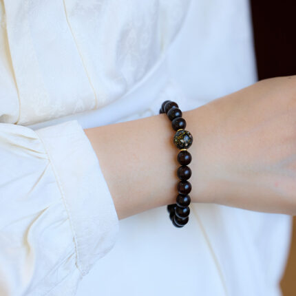Zitan Radiance – Black-Beaded Bracelet